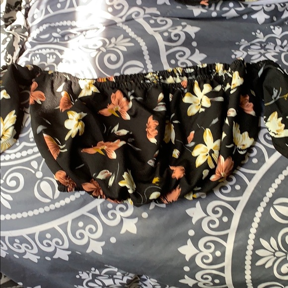 2 piece brand new without tags! - Picture 3 of 3